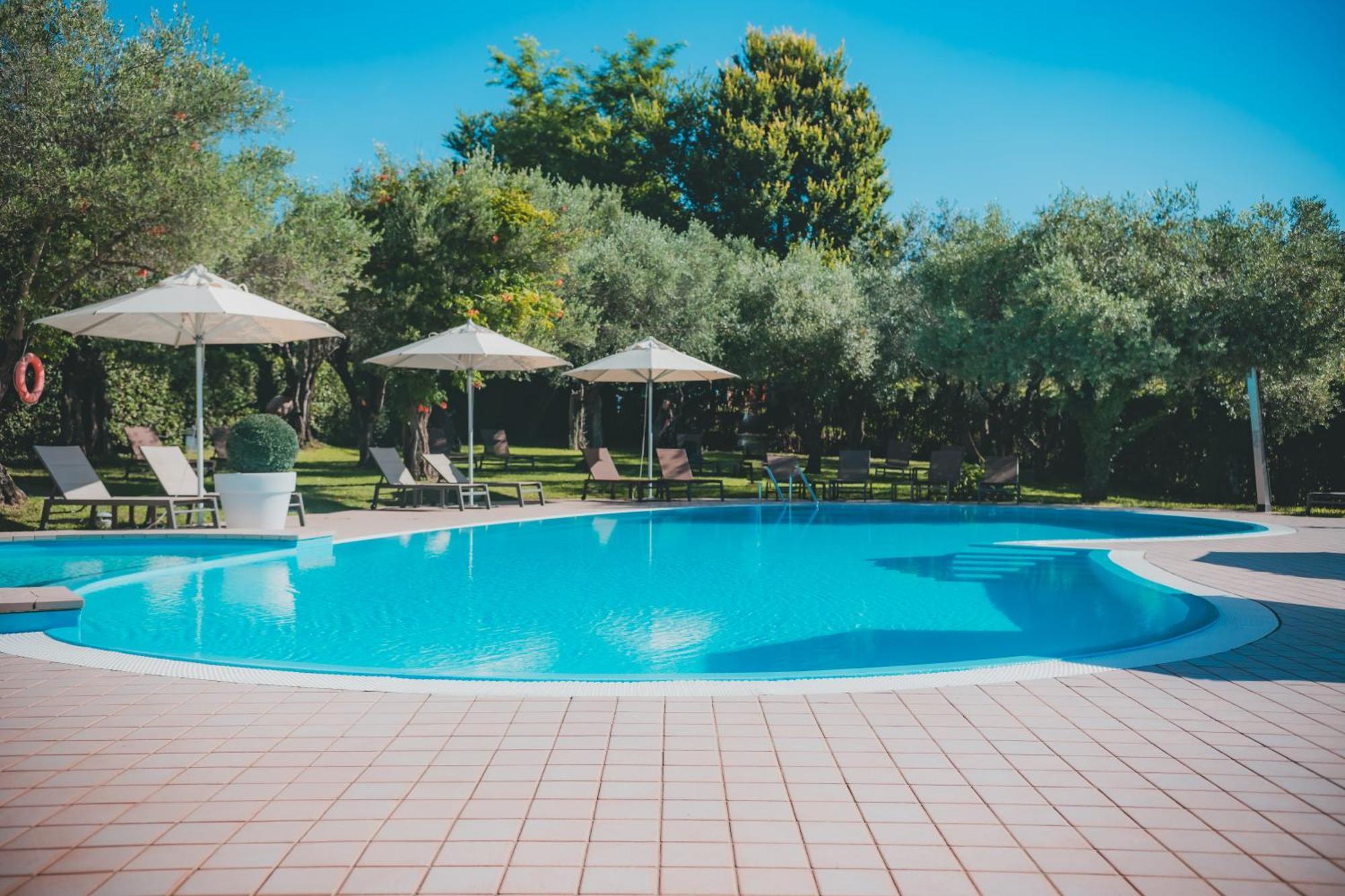 Ahg Riva Del Sole Hotel - Adults Only Moniga del Garda Eksteriør bilde
