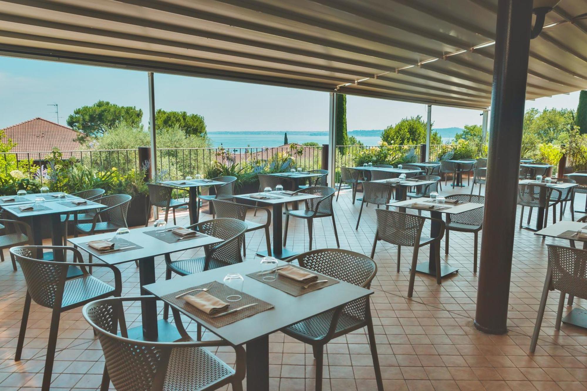Ahg Riva Del Sole Hotel - Adults Only Moniga del Garda Eksteriør bilde