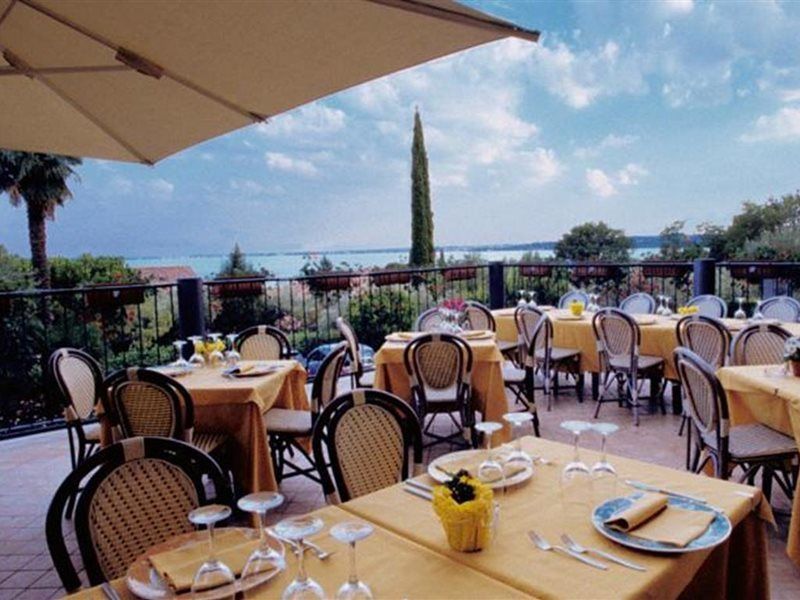 Ahg Riva Del Sole Hotel - Adults Only Moniga del Garda Eksteriør bilde